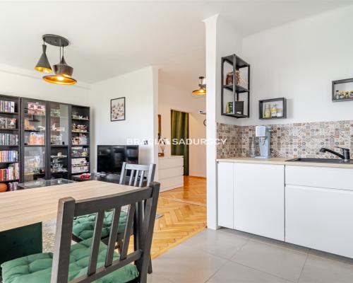Kraków, al. Grottgera, Krowodrza - mieszkanie 39 m² z balkonem i garażem.   Na sprzedaż dwupokojowe mieszkanie o