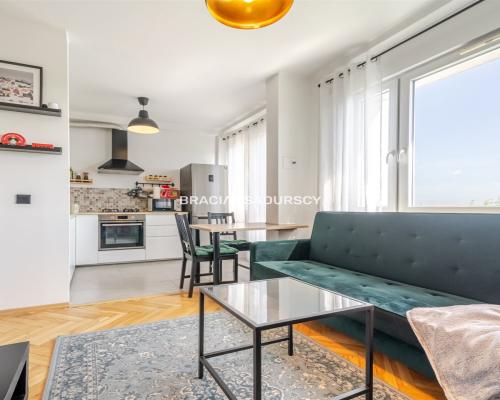 Kraków, al. Grottgera, Krowodrza - mieszkanie 39 m² z balkonem i garażem.   Na sprzedaż dwupokojowe mieszkanie o