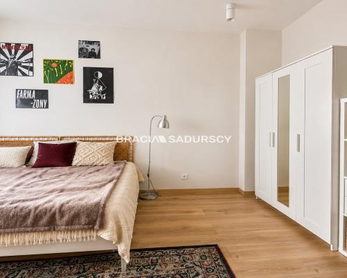 Salwator, 3 pokoje, umeblowane, po remoncie