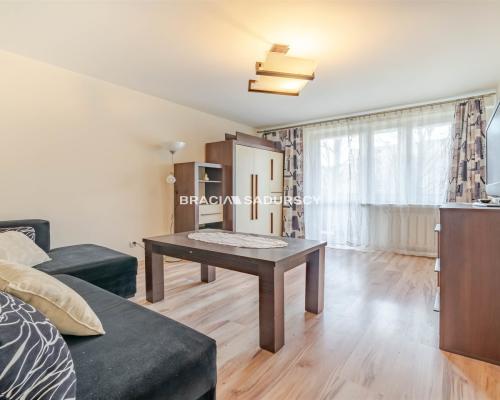 Wynajem | 3 pok | 47m2 | balkon | os. Wysokie