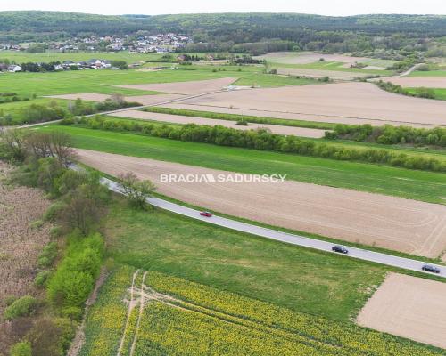 30 ar działek budowlanych, gm. Czernichów