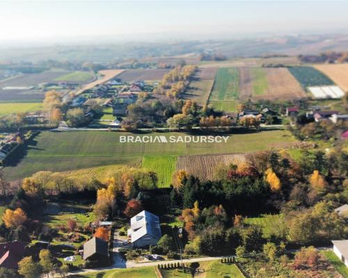 Wolnostojący dom ok. 600 m2