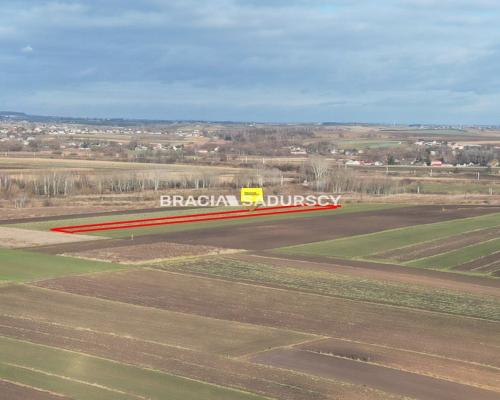 Działka rolna o pow. 41 ar. w Krakowie.  Przedmiotem oferty jest nieruchomość gruntowa niezabudowana o nr ew.  44  położona w