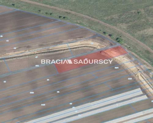 Działka budowlana o pow. 31 ar. w Krakowie.  Przedmiotem oferty jest nieruchomość gruntowa niezabudowana o nr ew.  50  położon