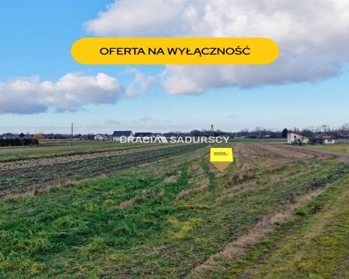 Działka budowlana o pow. 46 arów w Krakowie - Nowej Hucie    Przedmiotem oferty jest działka o nr  302    położona w o
