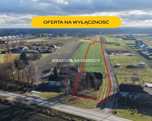 Działka budowlana o pow. 83 arów w Krakowie - Nowej Hucie    Przedmiotem oferty jest działka o nr  301/2    położona w