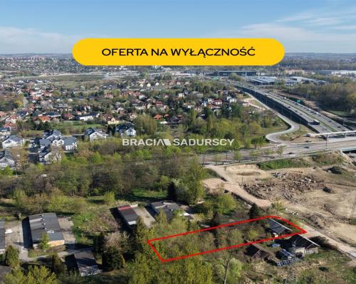 Unikalna okazja! Zamieszkaj nieopodal Zalewu Nowohuckiego - Dom z ogromnym potencjałem w sercu zielonej oazy Krakowa     Marz
