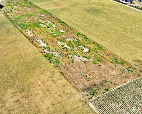 Arkadia Nieruchomości Oferuje na sprzedaż działkę o powierzchni    1182  m²  zlokalizowaną w obrębie  Bobrowniki , w samym