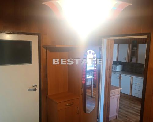 Dom+bud.gospod.z ogrodem w pobliżu lasu