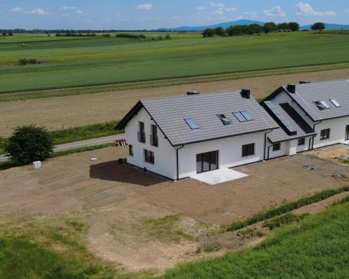 Dom z garażem blisko Świdnicy/ 158m2/ Milikowice