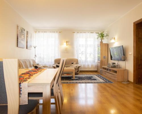 4 pokoje 133m2, 1 piętro blisko Centrum