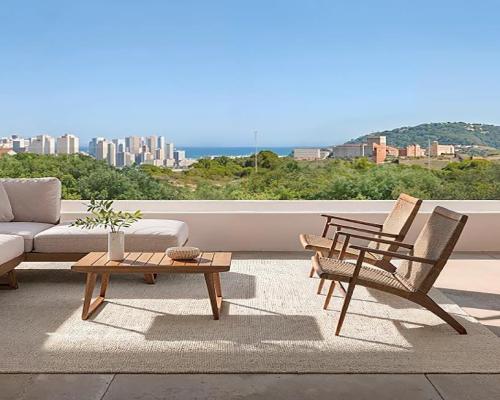 Apartament z tarasem i widokiem na morze