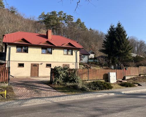 Dom na działce 1,5 km od rynku w Kazimierzu Dolnym