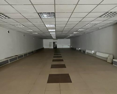 Lokal 370 m2 w centrum Zwolenia woj. mazowieckie.