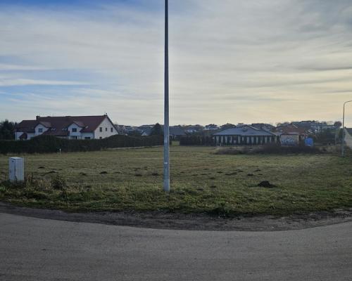 Kalinówka, 23ar, budowlana, media