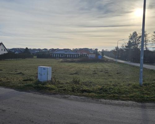 Kalinówka, 23ar, budowlana, media