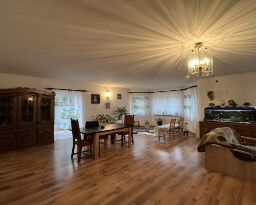 Dom 156 m2 działka 1400 m2 w Żabiej Woli Grodzisk.