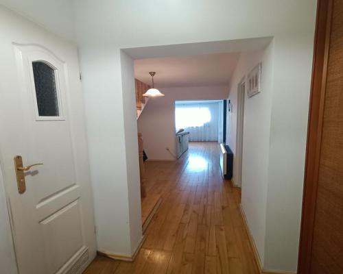 Dom 180 m2 w Leokadiowie blisko Puław/lubelskie.