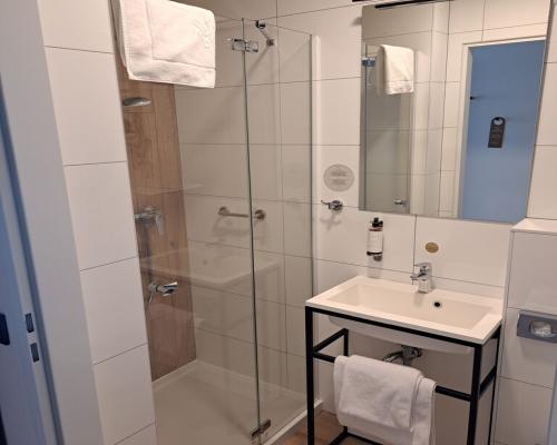 Pokój o pow. 16,26 m2 w hotelu ARCHE w Lublinie.