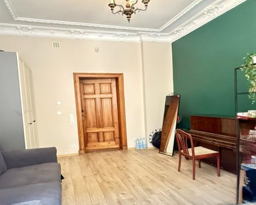 Lokal biurowy z opcją samodzielnej kawalerki