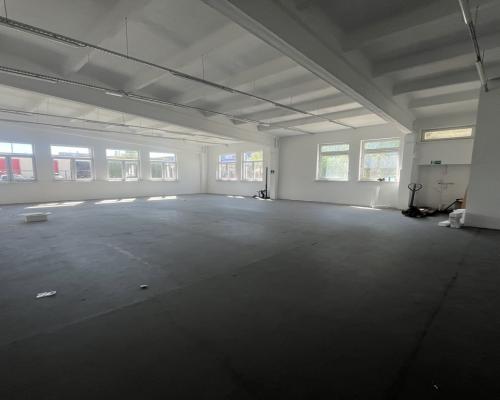Łęczna - hala 1000m2 z zamieszkaniem