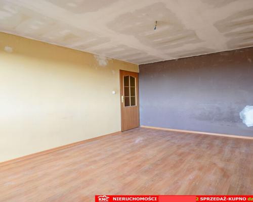 Blisko Nałęczowa, 3 pokoje z garażem i działką.