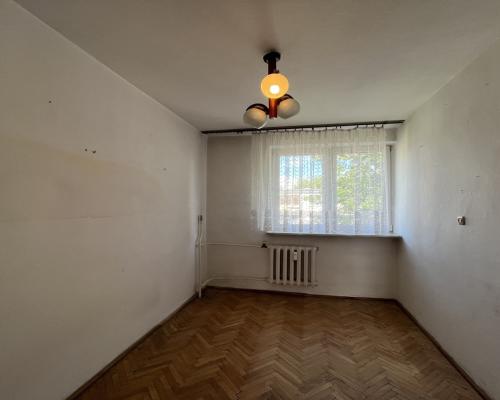 3 pokoje 57 m2 do remontu ul. Leśna Puławy.