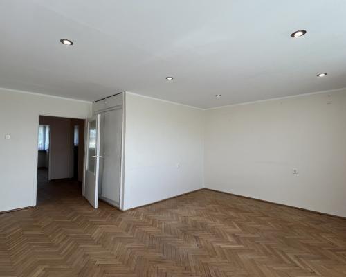 3 pokoje 57 m2 do remontu ul. Leśna Puławy.