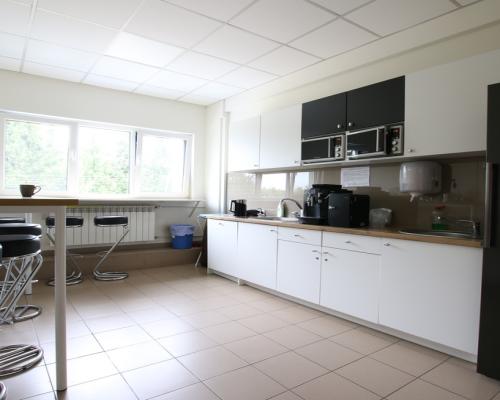 Zespół budynków produkcyjno-magazynowych, 5544m2,