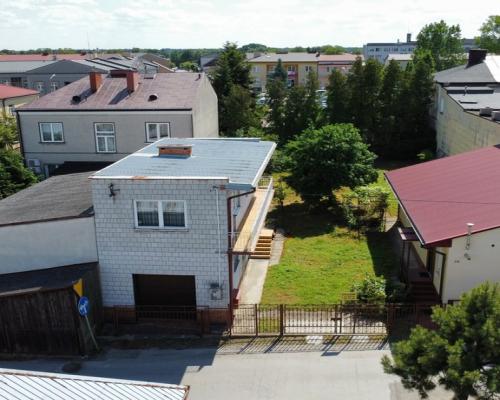 Dwa domy (165 m2) na działce w centrum Zwolenia.