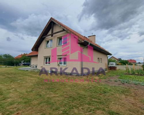 Dom na sprzedaż w Pieszycach 176m2