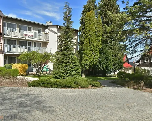 Pensjonat w centrum Karpacza przy parku