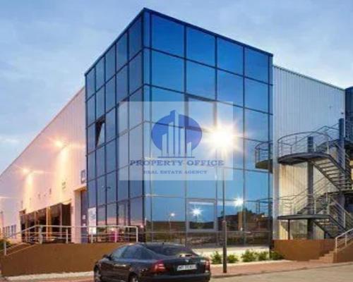 Włochy: magazyn 506m2 do wynajęcia