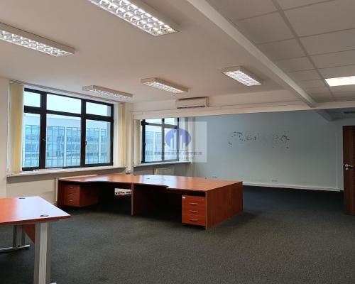 Ursynów : lokal biurowy 611,97 m2 do wynajęcia