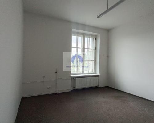 Praga Północ: lokal biurowy 19,64 m2 do wynajęcia