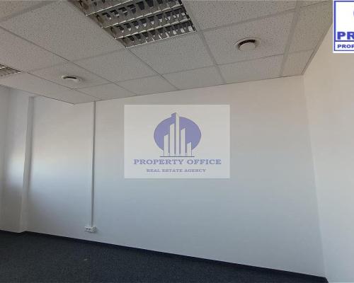 Włochy: lokal biurowy 30,80 m2 do wynajęcia