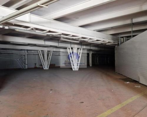 Praga Północ: magazyn 326 m2 do wynajęcia