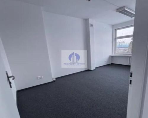 Włochy: lokal biurowy 35,20m2 do wynajęcia