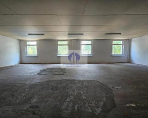 Wawer: magazyn 120m2 do wynajęcia
