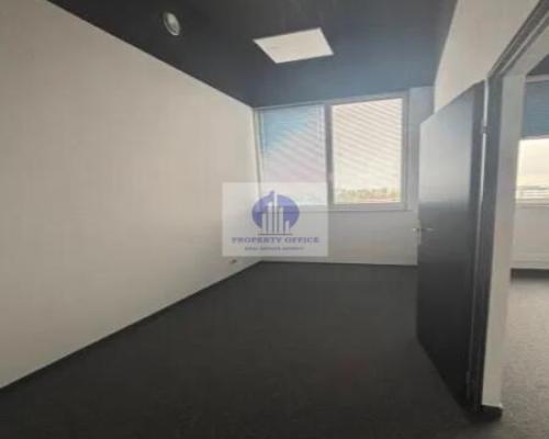 Włochy: lokal biurowy 80,30 m2 do wynajęcia