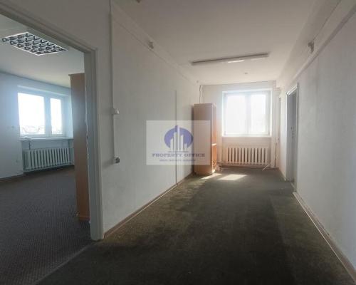 Włochy: lokal biurowy 46,49 m2 do wynajęcia