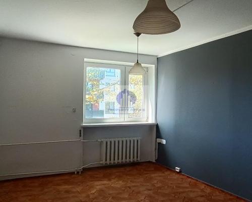 Włochy: lokal biurowy 33,90m2 do wynajęcia