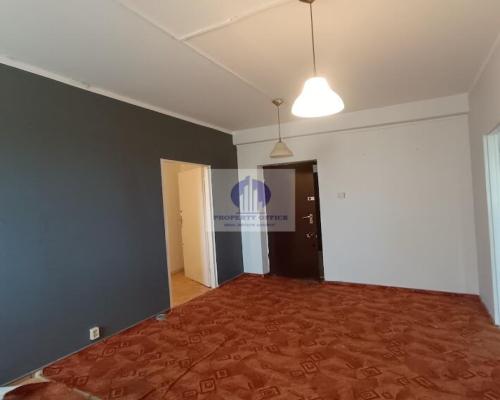 Włochy: lokal biurowy 33,90m2 do wynajęcia
