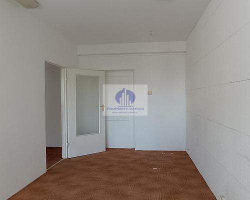 Włochy: lokal biurowy 33,90m2 do wynajęcia