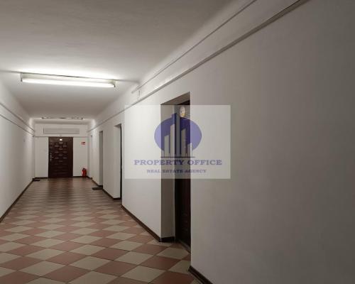 Włochy: lokal biurowy 28,60m2 do wynajęcia