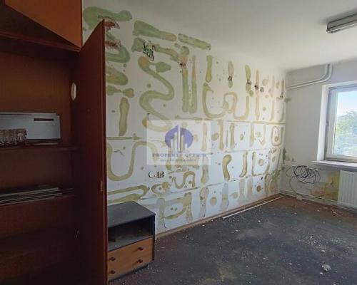 Włochy: lokal biurowy 13,50 m2 do wynajęcia