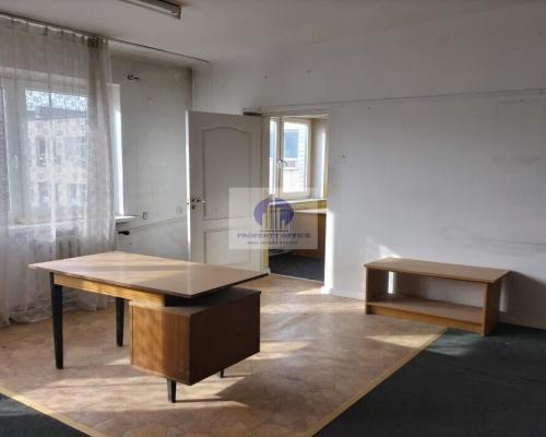 Włochy: lokal biurowy 27,20m2 do wynajęcia