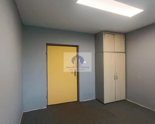 Włochy: lokal biurowy 15,30 m2 do wynajęcia