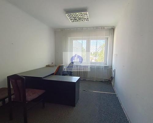Włochy: lokal biurowy 72,20m2 do wynajęcia