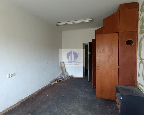 Włochy: lokal biurowy 13,50 m2 do wynajęcia